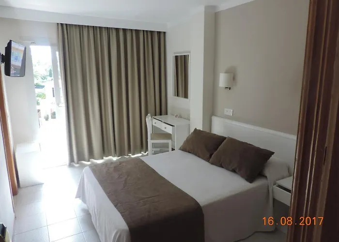 Hostal Residencia Sutimar
