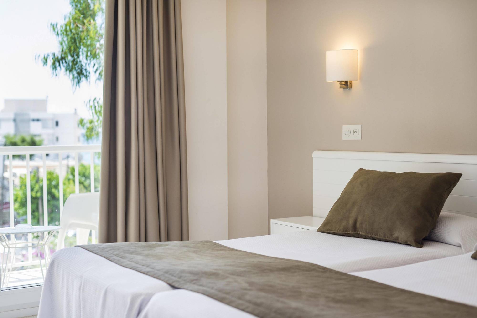 Guest house Residencia Sutimar 3*